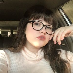 Meet your Posher, Aunika